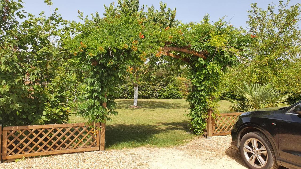 Agapanthe Βίλα Saint-Georges-les-Baillargeaux Εξωτερικό φωτογραφία